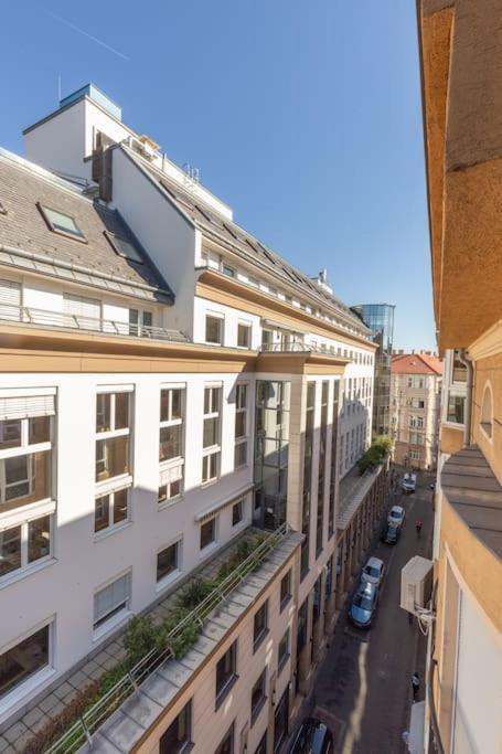 S22 Apartment Budapest Luaran gambar